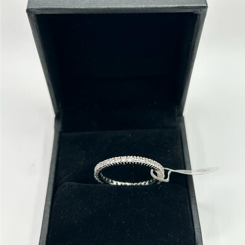 18k GP Silver Chanel Set Ring 
Size 6 available